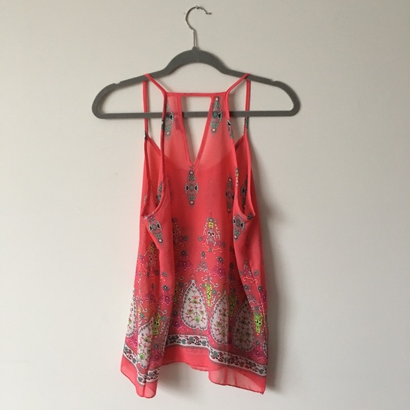 Beautiful Sheer Print Tank Top - Picture 3 of 4